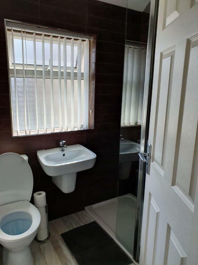 Villa Broadway Belfast Exterior foto